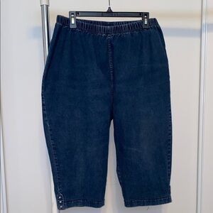 Catherine’s Dark Blue Denim Capri Pants